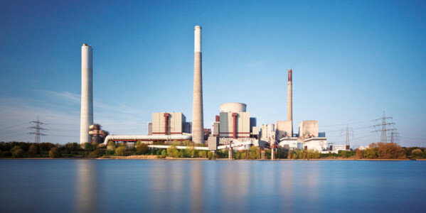 Bild 1: Auch industrielle Stromverbraucher können dazu beitragen, dass die Stromnetze trotz des steigenden Anteils erneuerbarer Energien stabil bleiben. Bild 1: Auch industrielle Stromverbraucher können dazu beitragen, dass die Stromnetze trotz des steigenden Anteils erneuerbarer Energien stabil bleiben.
