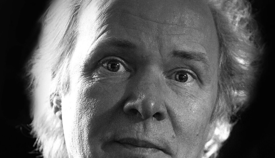 Ulf Michael Widenius, Monty genannt und geboren am 3. März 1962 in Helsinki, ist Software-Entwickler. Er war der Hauptautor der Originalversion des Open-Source-Datenbank-Management-Systems MySQL (welches nach seiner Tochter My benannt wurde) und dessen Standard-Storage-Engine MyISAM sowie einer der Gründer des Unternehmens MySQL AB. Ulf Michael Widenius, Monty genannt und geboren am 3. März 1962 in Helsinki, ist Software-Entwickler. Er war der Hauptautor der Originalversion des Open-Source-Datenbank-Management-Systems MySQL (welches nach seiner Tochter My benannt wurde) und dessen Standard-Storage-Engine MyISAM sowie einer der Gründer des Unternehmens MySQL AB.