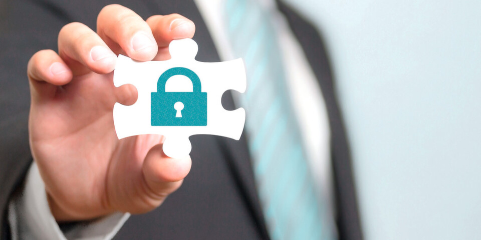 Unabhängig von einer Zertifizierung nach BSI oder ISO ist es sinnvoll, die IT-Sicherheit eines Unternehmens in regelmäßigen Abständen zu überprüfen. Unabhängig von einer Zertifizierung nach BSI oder ISO ist es sinnvoll, die IT-Sicherheit eines Unternehmens in regelmäßigen Abständen zu überprüfen.