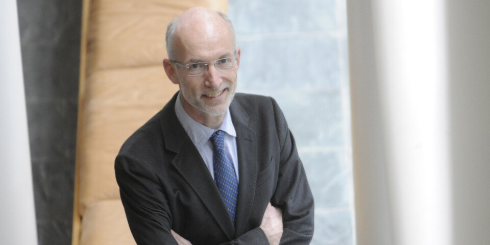 Stuart Parkin ist seit April 2014 Direktor am MPI für Mikrostrukturphysik Halle sowie Professor am Institut für Physik der Martin-Luther-Universität Halle-Wittenberg. Stuart Parkin ist seit April 2014 Direktor am MPI für Mikrostrukturphysik Halle sowie Professor am Institut für Physik der Martin-Luther-Universität Halle-Wittenberg.