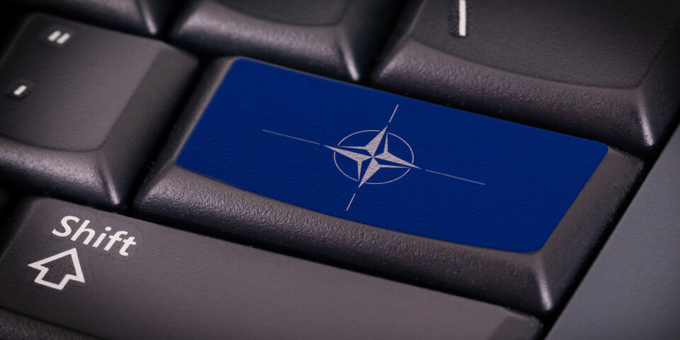 Alle NATO Mitgliedstaaten sowie die gesamte NATO-Organisation und ihre weltweiten Einheiten können ab sofort SINA für NATO SECRET eingestufte Kommunikation und darunter einsetzen. Alle NATO Mitgliedstaaten sowie die gesamte NATO-Organisation und ihre weltweiten Einheiten können ab sofort SINA für NATO SECRET eingestufte Kommunikation und darunter einsetzen.