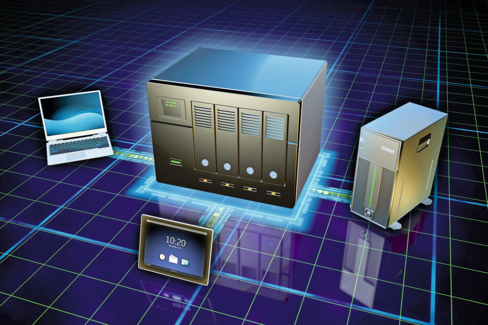 Will man seine Daten aus Sicherheitsgründen nicht in der Cloud speichern und trotzdem im Unternehmen Zugriff auf alle Daten haben, lohnt sich die Anschaffung eines eigenen Netzwerkspeichers (NAS). Will man seine Daten aus Sicherheitsgründen nicht in der Cloud speichern und trotzdem im Unternehmen Zugriff auf alle Daten haben, lohnt sich die Anschaffung eines eigenen Netzwerkspeichers (NAS).