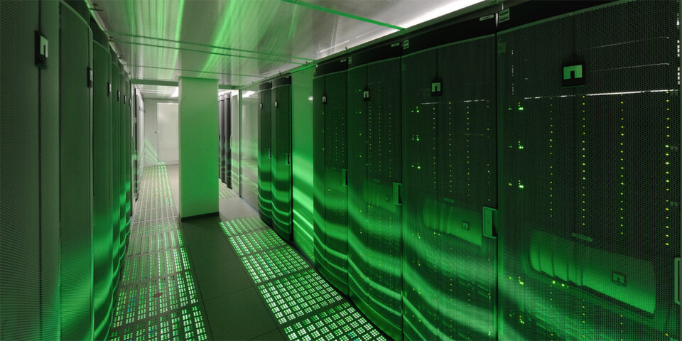 SAP hat in New York mit S/4HANA eine neue Generation der Enterprise Business Software vorgestellt. Mit dem Release ist es SAP gelungen, den Speicherbedarf der In-memory-Datenbank und ihrer Anwendungen auf ein Zehntel zu drücken. Im Bild: das SAP-Rechenzentrum in St. Leon-Rot. SAP hat in New York mit S/4HANA eine neue Generation der Enterprise Business Software vorgestellt. Mit dem Release ist es SAP gelungen, den Speicherbedarf der In-memory-Datenbank und ihrer Anwendungen auf ein Zehntel zu drücken. Im Bild: das SAP-Rechenzentrum in St. Leon-Rot.