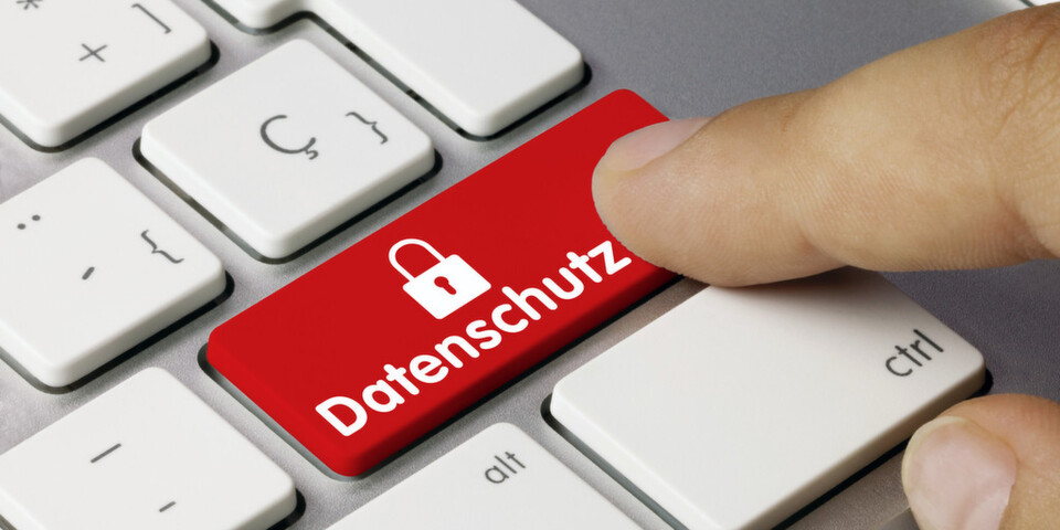 Bei der Umsetzung des Internet der Dinge ist das Thema Datenschutz in Deutschland von zentraler Bedeutung. Wir zeigen die drei häufigsten Bedenken zu IoT und Datenschutz. Bei der Umsetzung des Internet der Dinge ist das Thema Datenschutz in Deutschland von zentraler Bedeutung. Wir zeigen die drei häufigsten Bedenken zu IoT und Datenschutz.