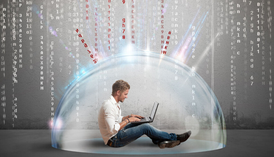 Wer Windows Server 2003 nach dem offiziellen Support-Ende weiterhin betreiben will, muss einige Vorkehrungen treffen, um sicher zu sein. Wer Windows Server 2003 nach dem offiziellen Support-Ende weiterhin betreiben will, muss einige Vorkehrungen treffen, um sicher zu sein.