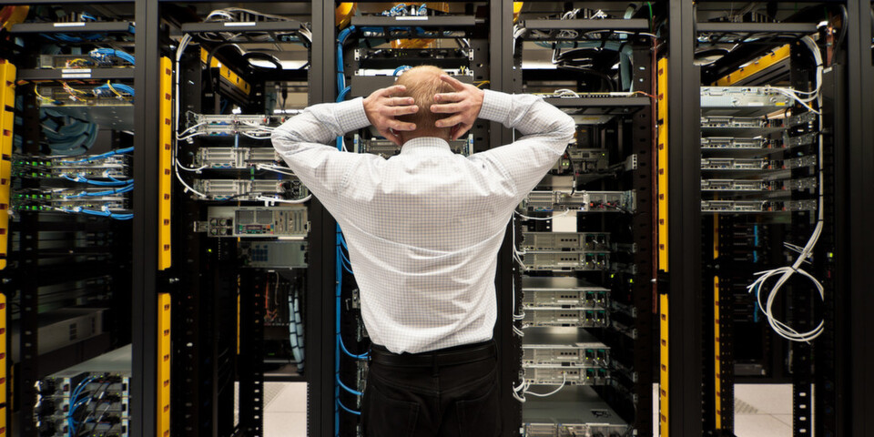 Notfallmanagement kann helfen einen Datenabfluss zu stoppen oder beim Ausfall wichtiger Systeme die Arbeitsfähigkeit des Betriebs schnell wieder herzustellen. Notfallmanagement kann helfen einen Datenabfluss zu stoppen oder beim Ausfall wichtiger Systeme die Arbeitsfähigkeit des Betriebs schnell wieder herzustellen.