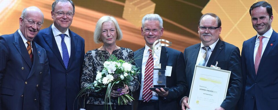 Hermes Award 2015 (v.l.): Prof. Wolfgang Wahlster, Stephan Weil, Prof. Dr. Johanna Wanka, Dr.-Ing. E.h. Manfred Wittenstein, Thomas Bayer (Wittenstein), Dr. Jochen Köckler (deutsceh Messe). Hermes Award 2015 (v.l.): Prof. Wolfgang Wahlster, Stephan Weil, Prof. Dr. Johanna Wanka, Dr.-Ing. E.h. Manfred Wittenstein, Thomas Bayer (Wittenstein), Dr. Jochen Köckler (deutsceh Messe).