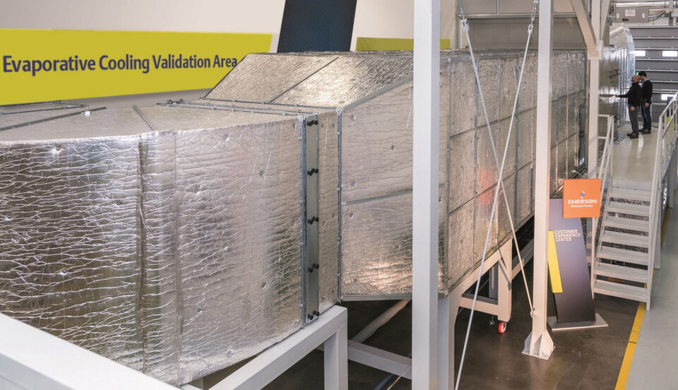 Im Thermal Management Customer Experience Center von Emerson Network Power können sich Kunden vor dem Kauf kundig machen. Im Thermal Management Customer Experience Center von Emerson Network Power können sich Kunden vor dem Kauf kundig machen.