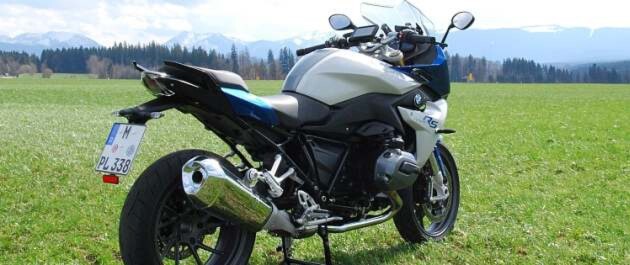 BMW R 1200 RS - die Rückkehr der weiß-blauen Sporttourer. BMW R 1200 RS - die Rückkehr der weiß-blauen Sporttourer.