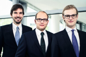 Foto der Geschäftsführung: (v.l.) Martin Klenk, Bastian Nominacher und Alexander Rinke Foto der Geschäftsführung: (v.l.) Martin Klenk, Bastian Nominacher und Alexander Rinke