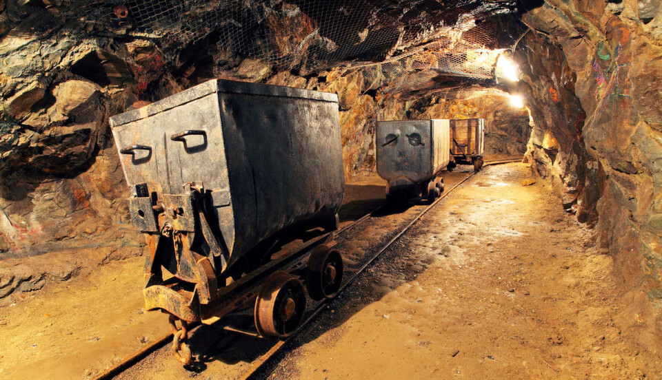 Den Begriff "Data Mining" kennen so einige, aber "Process Mining"? Process Mining filtert relevante Informationen heraus, indem alle Prozessspuren aus der IT in Echtzeit zusammengeführt und visualisiert werden. Den Begriff "Data Mining" kennen so einige, aber "Process Mining"? Process Mining filtert relevante Informationen heraus, indem alle Prozessspuren aus der IT in Echtzeit zusammengeführt und visualisiert werden.