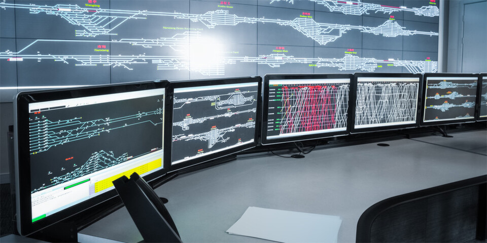 Was reibungslos funktionieren soll, muss überwacht werden – das gilt für Energienetze ebenso wie für IT-Systeme. Was reibungslos funktionieren soll, muss überwacht werden – das gilt für Energienetze ebenso wie für IT-Systeme.