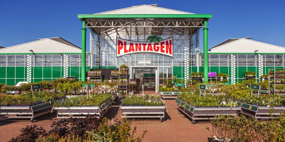 Mit der Software von Relex erfolgt die Disposition zentral und für alle 114 Filialen von Plantasjen – in Finnland und Schweden nennt sich das Unternehmen „Plantagen“. Mit der Software von Relex erfolgt die Disposition zentral und für alle 114 Filialen von Plantasjen – in Finnland und Schweden nennt sich das Unternehmen „Plantagen“.