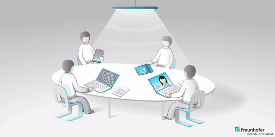 Bei der optischen Freistrahlkommunikation kommen Datensignale direkt aus der Deckenlampe. Als Rückkanal kann beispielsweise eine Infrarotverbindung dienen. Bei der optischen Freistrahlkommunikation kommen Datensignale direkt aus der Deckenlampe. Als Rückkanal kann beispielsweise eine Infrarotverbindung dienen.