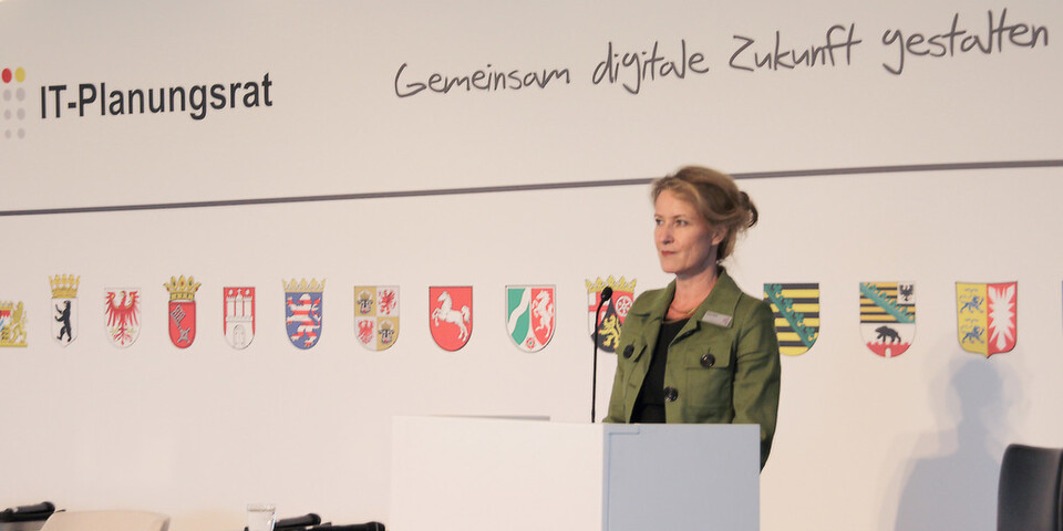 Staatssekretärin und Landes-CIO Heike Raab präsentierte auf dem Kongress des IT-Planungsrates auch die aktuellen eGovernment-Vorhaben ihres Landes Staatssekretärin und Landes-CIO Heike Raab präsentierte auf dem Kongress des IT-Planungsrates auch die aktuellen eGovernment-Vorhaben ihres Landes