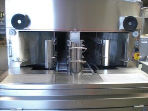 Die Durchlaufwaschanlagen von Kerres säubern Kleinladungsträger, Deckel, Trays, Blister, Inlets, Abdeckungen und Paletten. Die Durchlaufwaschanlagen von Kerres säubern Kleinladungsträger, Deckel, Trays, Blister, Inlets, Abdeckungen und Paletten.