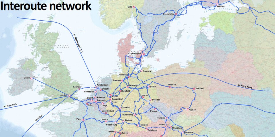 Interoute ist nach eigenen Angaben einer der europaweit größten Anbieter von Cloud-Services-Plattformen und verfügt über ein eigenes Glasfasernetz mit einer Gesamtlänge von über 67.000 km. Interoute ist nach eigenen Angaben einer der europaweit größten Anbieter von Cloud-Services-Plattformen und verfügt über ein eigenes Glasfasernetz mit einer Gesamtlänge von über 67.000 km.