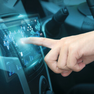 Das vernetzte Auto: Software im Fahrzeug ist inzwischen Alltag. Jedoch besteht auch hier die Gefahr, dass Fahrzeuge Opfer von Cyber-Attacken werden können. Das vernetzte Auto: Software im Fahrzeug ist inzwischen Alltag. Jedoch besteht auch hier die Gefahr, dass Fahrzeuge Opfer von Cyber-Attacken werden können.