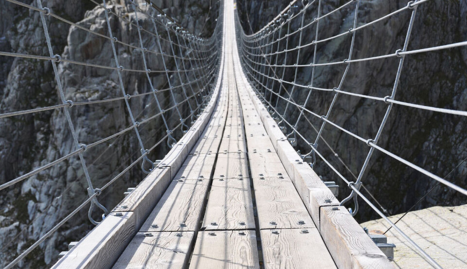 Big Data ist für die meisten Firmen Terra incognita und so einige Projekte gehen schief. Villeicht brauchen Datenseen eine andere Architektur? HP bietet eine Referenzarchitektur für die Schritte ins Unbekannte an. Big Data ist für die meisten Firmen Terra incognita und so einige Projekte gehen schief. Villeicht brauchen Datenseen eine andere Architektur? HP bietet eine Referenzarchitektur für die Schritte ins Unbekannte an.