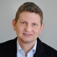 Dr. Andreas Bauer ist Vorstandsmitglied des bvik und Director Marketing bei Kuka Roboter. Dr. Andreas Bauer ist Vorstandsmitglied des bvik und Director Marketing bei Kuka Roboter.