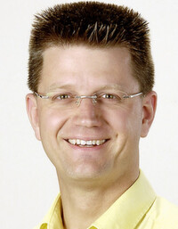 Patric Groß, Geschäftsfeldmanager in der Sparte Transportation bei E-T-A Elektrotechnische Apparate: „Das Halbleiterrelais bleibt bis auf Weiteres eine Komponente für spezielle Anforderungen.“ Patric Groß, Geschäftsfeldmanager in der Sparte Transportation bei E-T-A Elektrotechnische Apparate: „Das Halbleiterrelais bleibt bis auf Weiteres eine Komponente für spezielle Anforderungen.“