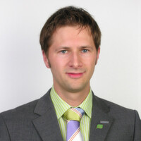 Markus Bichler, Produktmanager im Bereich Komponenten bei Panasonic Electric Works Europe: „Es stellt sich auch in Zukunft keine Entweder-oder-Frage, beide Technologien werden auf absehbare Zeit nebeneinander bestehen.“ Markus Bichler, Produktmanager im Bereich Komponenten bei Panasonic Electric Works Europe: „Es stellt sich auch in Zukunft keine Entweder-oder-Frage, beide Technologien werden auf absehbare Zeit nebeneinander bestehen.“