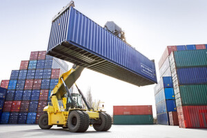 Nach Interpretation des Autors sind Container Bausteine eines umfassenden Wandels der Unternehmen hin zu flexiblen IT-Infrastrukturen. Nach Interpretation des Autors sind Container Bausteine eines umfassenden Wandels der Unternehmen hin zu flexiblen IT-Infrastrukturen.