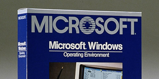 Microsoft Windows 1 in der - damals noch standardmäßigen - blauen Verpackung des Unternehmens: Im November 2015 wird die ursprünglich noch nicht als Betriebssystem veröffentlichte Software 30 Jahre alt. Microsoft Windows 1 in der - damals noch standardmäßigen - blauen Verpackung des Unternehmens: Im November 2015 wird die ursprünglich noch nicht als Betriebssystem veröffentlichte Software 30 Jahre alt.