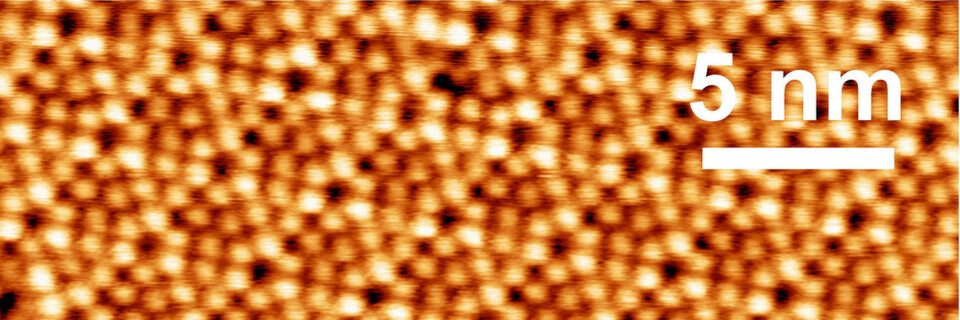 Rastertunnelmikroskop-Aufnahme: (7x7)-Oberfläche von Silizium Rastertunnelmikroskop-Aufnahme: (7x7)-Oberfläche von Silizium