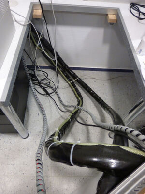 Längere Kabel und Schläuche ermöglichen eine komfortable Installation außerhalb der finalen Stellposition. Längere Kabel und Schläuche ermöglichen eine komfortable Installation außerhalb der finalen Stellposition.
