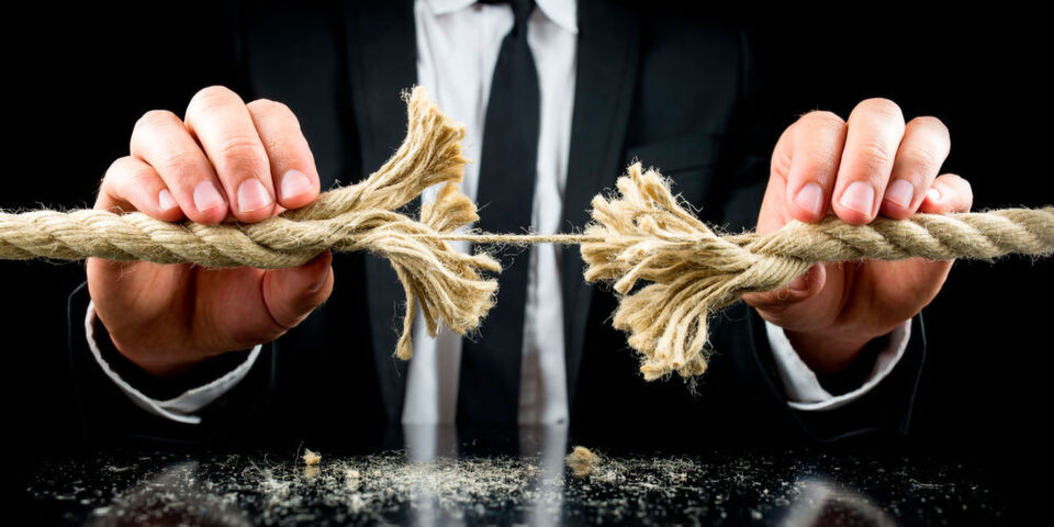 Die Zusammenarbeit unterschiedlicher Generationen kann zur Zerreißprobe werden. Die Zusammenarbeit unterschiedlicher Generationen kann zur Zerreißprobe werden.