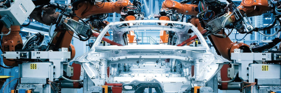 Im Zeitalter von IoT regeln die Referenzarchitektur RAMI und die Industrie-4.0-Komponente die industrielle Kommunikation. Im Bild der Karosseriebau des Audi TT. Im Zeitalter von IoT regeln die Referenzarchitektur RAMI und die Industrie-4.0-Komponente die industrielle Kommunikation. Im Bild der Karosseriebau des Audi TT.