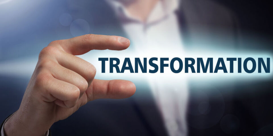 IDC geht davon aus, dass die digitale Transformation Unternehmen zunehmend zu Software-Firmen macht. IDC geht davon aus, dass die digitale Transformation Unternehmen zunehmend zu Software-Firmen macht.