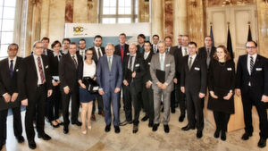 Würth Industrie Service wurde mit dem intelligenten Behälter I-Bin als Vorzeigeprojekt für Industrie 4.0 ausgezeichnet. Würth Industrie Service wurde mit dem intelligenten Behälter I-Bin als Vorzeigeprojekt für Industrie 4.0 ausgezeichnet.