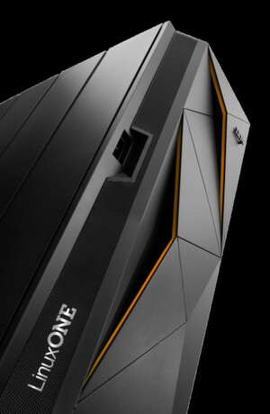Abbildung 2: Der IBM-Mainframe LinuxONE-Rockhopper ist das relativ preisgünstige Einstiegsmodell. Abbildung 2: Der IBM-Mainframe LinuxONE-Rockhopper ist das relativ preisgünstige Einstiegsmodell.