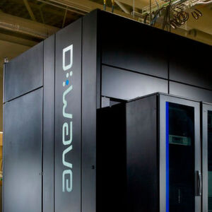 Quantencomputer von D-Wave Systems: 2013 kauften Google und die NASA gemeinsam das System, das eine Rechenleistung von 512 Qbits erbringen soll. Laut Google könne das Unternehmen nun bestätigen, dass das System in der Lage ist, bestimmte Rechenaufgaben 100 Millionen mal schneller als auf herkömmlichen Computern durchzuführen. Quantencomputer von D-Wave Systems: 2013 kauften Google und die NASA gemeinsam das System, das eine Rechenleistung von 512 Qbits erbringen soll. Laut Google könne das Unternehmen nun bestätigen, dass das System in der Lage ist, bestimmte Rechenaufgaben 100 Millionen mal schneller als auf herkömmlichen Computern durchzuführen.