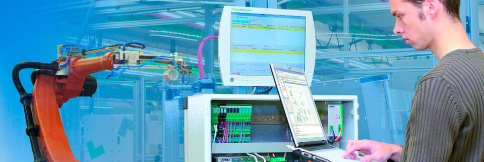 IT-Sicherheitslösungen und -konzepte für Fertigungsanlagen müssen die Besonderheiten der industriellen IT berücksichtigen. IT-Sicherheitslösungen und -konzepte für Fertigungsanlagen müssen die Besonderheiten der industriellen IT berücksichtigen.