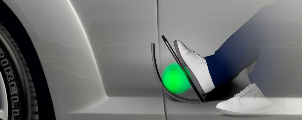 Bosch hat ein aktives Fahrpedal entwickelt, das dem Fahrer haptische Rückmeldung zu seinem Fahrstil gibt. Außerdem kann es weitere Funktionen übernehmen. Bosch hat ein aktives Fahrpedal entwickelt, das dem Fahrer haptische Rückmeldung zu seinem Fahrstil gibt. Außerdem kann es weitere Funktionen übernehmen.