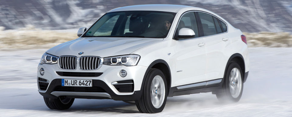 Mit dem X4 bieten die Bayern erneut ein X-Modell mit Coupé-Formen an. Wir durften den BMW X4 20d auf Herz und Nieren testen. Mit dem X4 bieten die Bayern erneut ein X-Modell mit Coupé-Formen an. Wir durften den BMW X4 20d auf Herz und Nieren testen.