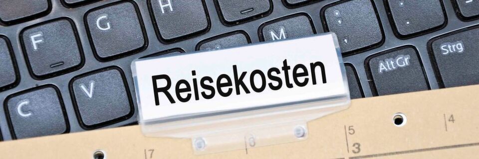 Soll in der Verwaltung des Freistaats bald Vergangenheit sein: die papiergebundenen Verwaltung von Reisekosten Soll in der Verwaltung des Freistaats bald Vergangenheit sein: die papiergebundenen Verwaltung von Reisekosten
