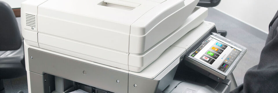 Die Sharp-Modelle MX-4070N, MX-3570N und MX-3070N sind mit großen LCD-Touchscreens für die Steuerung ausgerüstet. Die Sharp-Modelle MX-4070N, MX-3570N und MX-3070N sind mit großen LCD-Touchscreens für die Steuerung ausgerüstet.