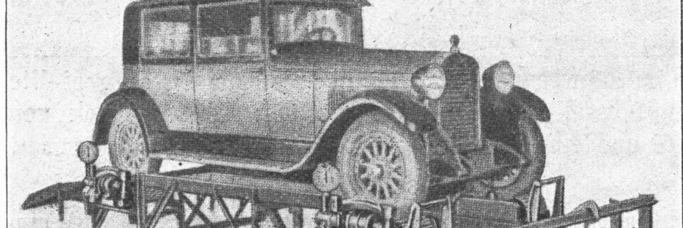 Historischer Kfz-Prüfstand: Ein historischer Prüfstand für Kfz-Prüfungen um ca. 1920. Mit dem Stichtag 1.12.1951 wurden die Untersuchungen von Kraftfahrzeugen in bestimmten Zeitabständen durch amtlich anerkannte Sachverständige Pflicht. Vorher erfolgten Sie auf freiwilliger Basis. Historischer Kfz-Prüfstand: Ein historischer Prüfstand für Kfz-Prüfungen um ca. 1920. Mit dem Stichtag 1.12.1951 wurden die Untersuchungen von Kraftfahrzeugen in bestimmten Zeitabständen durch amtlich anerkannte Sachverständige Pflicht. Vorher erfolgten Sie auf freiwilliger Basis.
