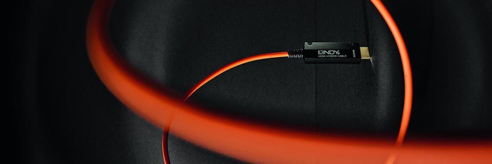 Lindy bietet in seinem „USB-3.1-over-Fiber“-Sortiment anschlussfertige Glasfaserkabel mit integrierten optischen Konvertern. Lindy bietet in seinem „USB-3.1-over-Fiber“-Sortiment anschlussfertige Glasfaserkabel mit integrierten optischen Konvertern.