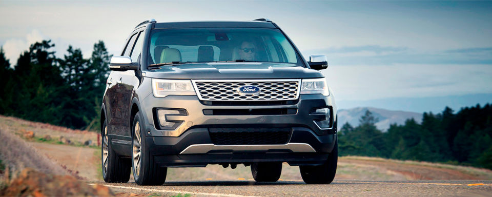Der beliebteste Geländewagen in den USA ist der Ford Explorer. In Deutschland gibt es ihn vorerst nicht. Der beliebteste Geländewagen in den USA ist der Ford Explorer. In Deutschland gibt es ihn vorerst nicht.