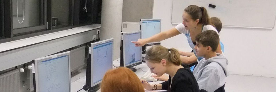 Computergestütztes, cloud-basiertes Lernen – alleine oder im Team – für die Fachkräfte von morgen. Computergestütztes, cloud-basiertes Lernen – alleine oder im Team – für die Fachkräfte von morgen.