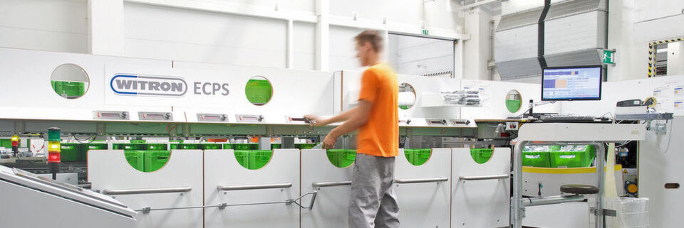 Die Skoda-Mitarbeiter können bis zu zehn Kundenaufträge gleichzeitig kommissionieren. Die Skoda-Mitarbeiter können bis zu zehn Kundenaufträge gleichzeitig kommissionieren.