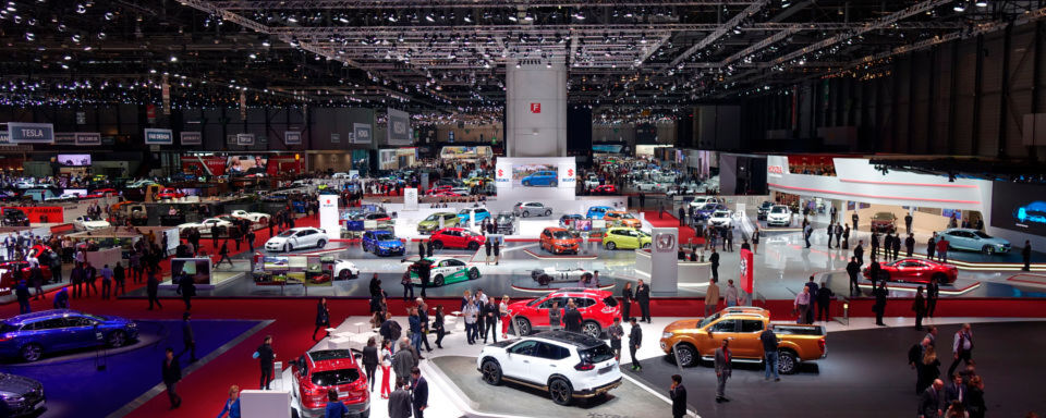 Alle Jahre wieder: Der kleine aber feine Genfer Salon zeigt vor allem aufsehenerregendes Auto-Design und viel Leistung. Alle Jahre wieder: Der kleine aber feine Genfer Salon zeigt vor allem aufsehenerregendes Auto-Design und viel Leistung.