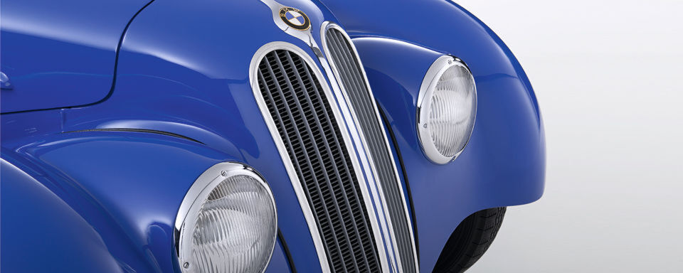 Legendärer Rennwagen: Der BMW 328 Roadster wurde von 1937 bis 1939 in Eisenach gebaut, laut BMW genau 464-mal. Legendärer Rennwagen: Der BMW 328 Roadster wurde von 1937 bis 1939 in Eisenach gebaut, laut BMW genau 464-mal.