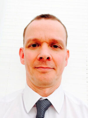 Chris Likely, Regional Sales Manager Northern Europe bei Eaton, hält auf der Datacenter-Konferenz während der CeBIT einen Vortrag zu den Super Caps. Chris Likely, Regional Sales Manager Northern Europe bei Eaton, hält auf der Datacenter-Konferenz während der CeBIT einen Vortrag zu den Super Caps.