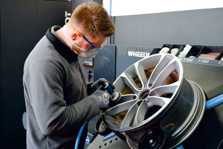 Alloy Wheel Refurbishment